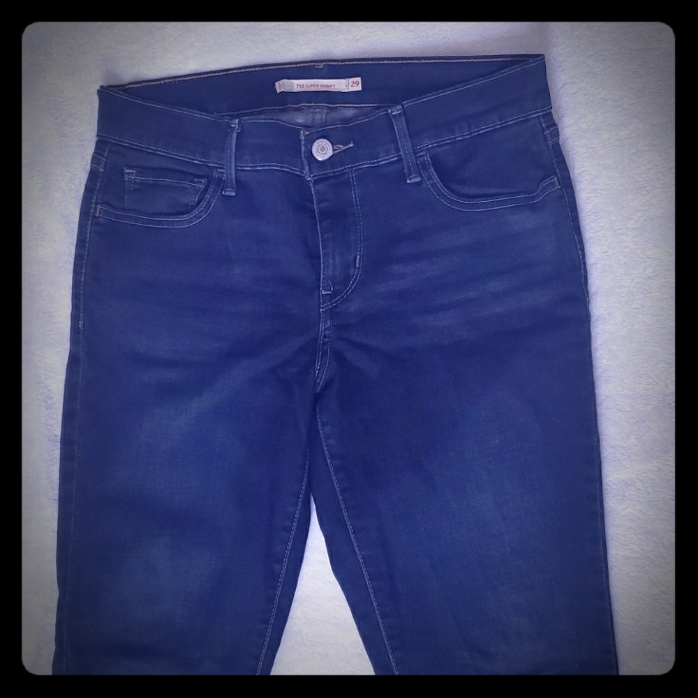 Levi's Supper Skinny Mid Rise Jeans 29